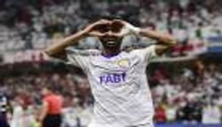 الشحات يهنئ جماهير العين بعد إنجاز كأس العالم للأندية