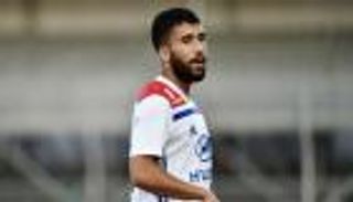 جزائري جديد على أعتاب ظهوره الأول مع ليون الفرنسي