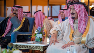 خادم الحرمين الشريفين خلال افتتاح مهرجان الجنادرية 33