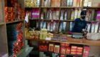 حملة تضامن مع سائق في تايوان صدم 3 سيارات "فيراري"