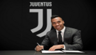 يوفنتوس يعلن تمديد عقد أليكس ساندرو