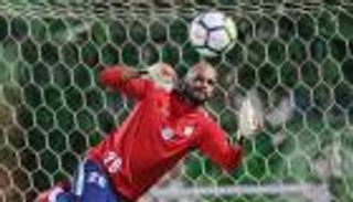 الحبسي يعلق على خروجه مصابا من لقاء الهلال والأهلي