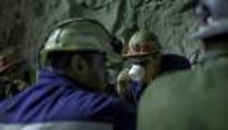 مقهى صربي في باطن الأرض يعرّف زواره بحياة المناجم