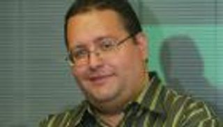 الريال يحلم أمام العين