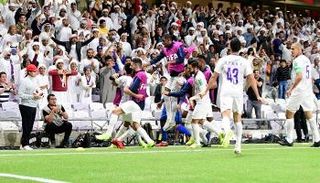 احتفال فريق العين