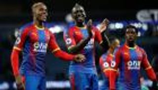 كريستال بالاس يفوز على السيتي في ملعبه لأول مرة منذ 28 عاما