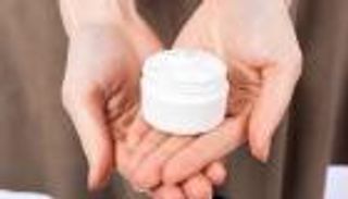 كيميائي مصري: التحذير من تسبب كريمات الترطيب في الحرائق غير دقيق