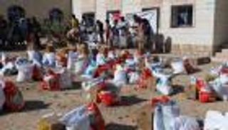 الهلال الأحمر الإماراتي يغيث أهالي المسيمير اليمنية