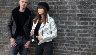 قماش من أوراق الأناناس يروّج كبديل للجلد