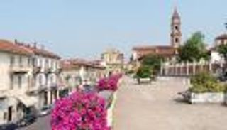 بالصور.. مدينة الجبن والعمارة الباروكية في إيطاليا