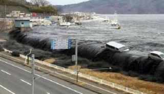 ارتفاع عدد ضحايا تسونامي إندونيسيا إلى 222 قتيلا - أرشيفية