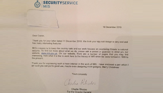 رد مكتب الاستخبارات على الطفل