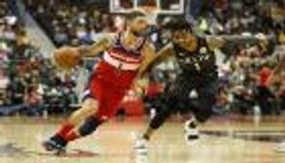 روكتس يعلن تعاقده مع أوستن ريفرز