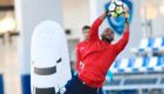 علي الحبسي يوجه رسالة بعد استبعاده من كأس آسيا