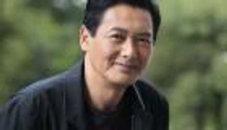 ممثل صيني يتعهد بالتنازل عن 700 مليون دولار للأعمال الخيرية