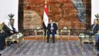 رئيس "الشورى السعودي" للسيسي: نعتز بعلاقاتنا مع مصر 