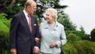 زوج ملكة بريطانيا يغيب عن قداس عيد الميلاد