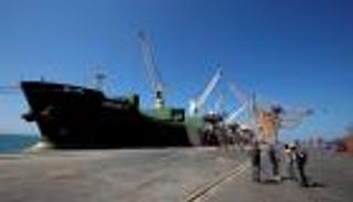 التحالف العربي: التصريح لـ 10 سفن بالدخول للموانئ اليمنية