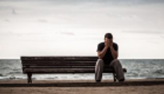 تقرير: الأشخاص الوحيدون خلال الأعياد أكثر عرضة للإصابة بنوبة قلبية