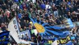 إنتر ميلان مهدد بالحرمان من جماهيره بالدوري الإيطالي