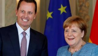 السفير الأمريكي لدى ألمانيا مع المستشارة أنجيلا ميركل