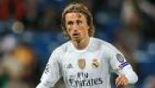 تقارير.. مودريتش يرفض عرض ريال مدريد الأول لتجديد عقده