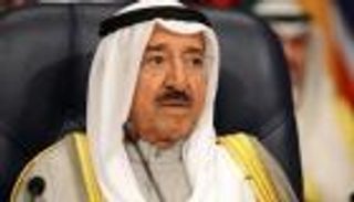 أمير الكويت يعزي رئيس الإمارات في ضحايا سقوط مروحية الإنقاذ