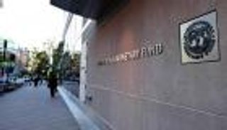 صندوق النقد: حصة الدولار في الاحتياطيات العالمية تسجل أدنى مستوى