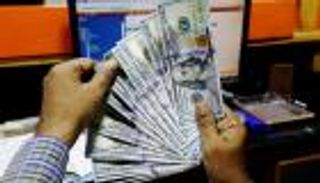 الدولار يستقر و 5 % مكاسبه في تعاملات 2018 