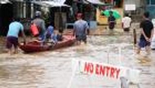 ارتفاع حصيلة ضحايا فيضانات الفلبين إلى 68 قتيلا