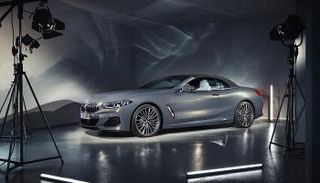 سيارة BMW M850i xDrive