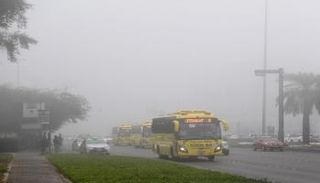 "أرصاد الإمارات" يحذر من تدني الرؤية بسبب الضباب