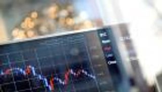 "بيتكوين" تخسر 44 مليار دولار خلال يناير 2018