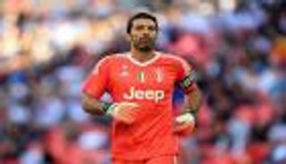 بوفون يتمنى إعادة مباراتين مع يوفنتوس والمنتخب الإيطالي