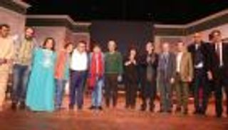 بالصور.. افتتاح العرض المسرحي "اضحك لما تموت"