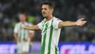 المغرب يفقد مدافع ريال بيتيس في المونديال