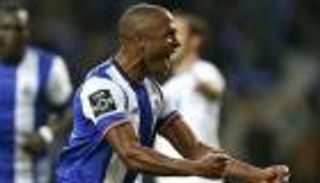 بورتو يخطّط لتجديد عقد ياسين براهيمي