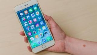 هواتف أبل تعاني مجدداً