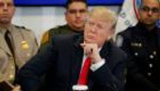 الديمقراطيون يحثون ترامب على عدم إقالة مسؤولي تحقيقات روسيا