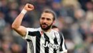 هيجواين يسجل أول هاتريك مع يوفنتوس في 20 دقيقة 