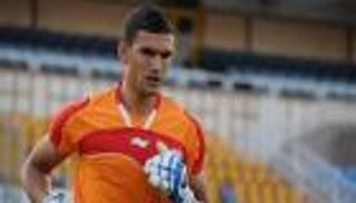 حارس الإسماعيلي ينتظر مكالمة من محمد صلاح