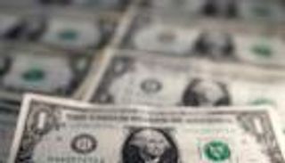 مصارف مصرية كبرى تخفض سعر الدولار أمام الجنيه