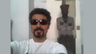 خالد النبوي يواصل مبادرة "come to Egypt" من المتحف المصري