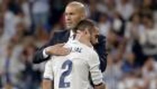 زيدان يحدد بديل كارباخال أمام باريس سان جيرمان