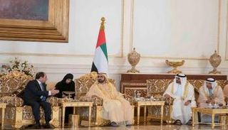 محمد بن راشد ومحمد بن زايد يستقبلان الرئيس المصري