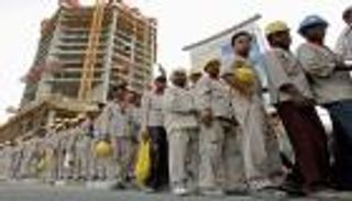 قطر تفصل 600 عامل فلبيني بسبب أزمتها الاقتصادية