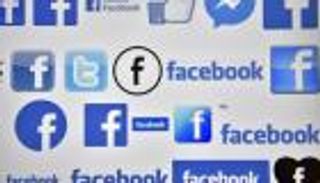 تراجع نسبة الآباء السامحين لأطفالهم دون الـ13 عاما باستخدام فيسبوك