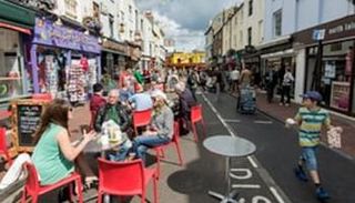 المشي يقلل ضغط الدم