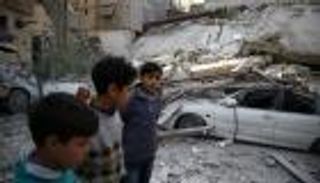 معارضة سوريا: الأسد يصر على الحل العسكري بقصف إدلب والغوطة 