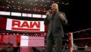 أنجل يعلن أسماء مصارعات أول نزال "إليمينيشن تشامبر"